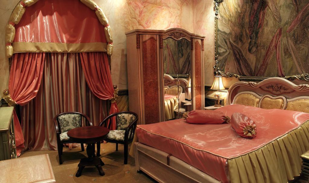 Alexandrapol Palace Hotel Gyumri Habitación foto