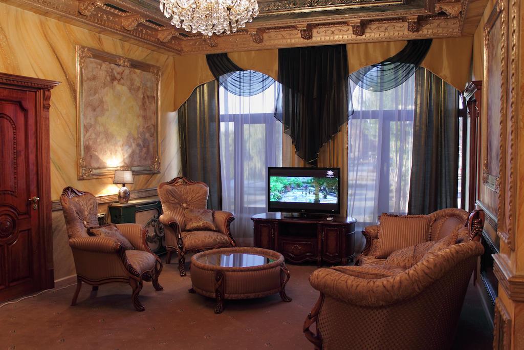 Alexandrapol Palace Hotel Gyumri Habitación foto